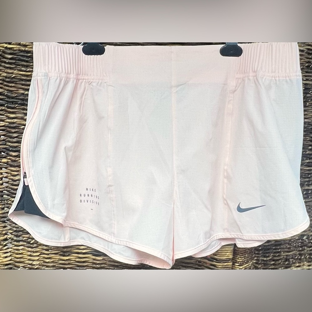 Nike Women's Pink Running Shorts- Size: XLarge, New with tags,‎ Side leg zippers